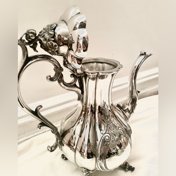 Reed & Barton Sterling Silver - Picture 2 of 3